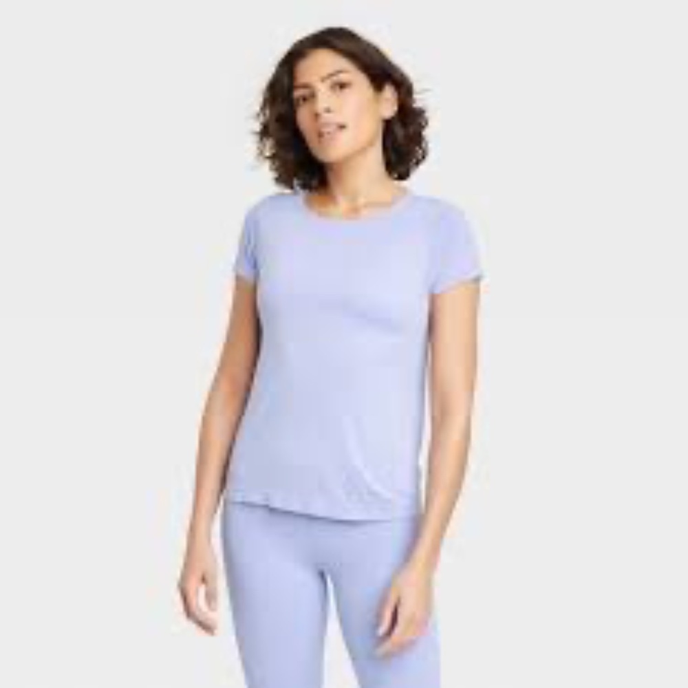 Lilac Athletic Shirt (MODELʼS PICTURE IS DIFFERENT COLOR THAN REAL SHIRT)